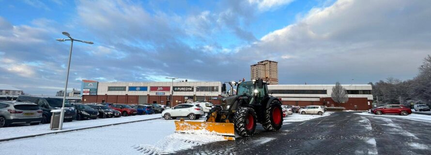 Motherwell Shopping Centre - Snow Clearence 02.12.2023